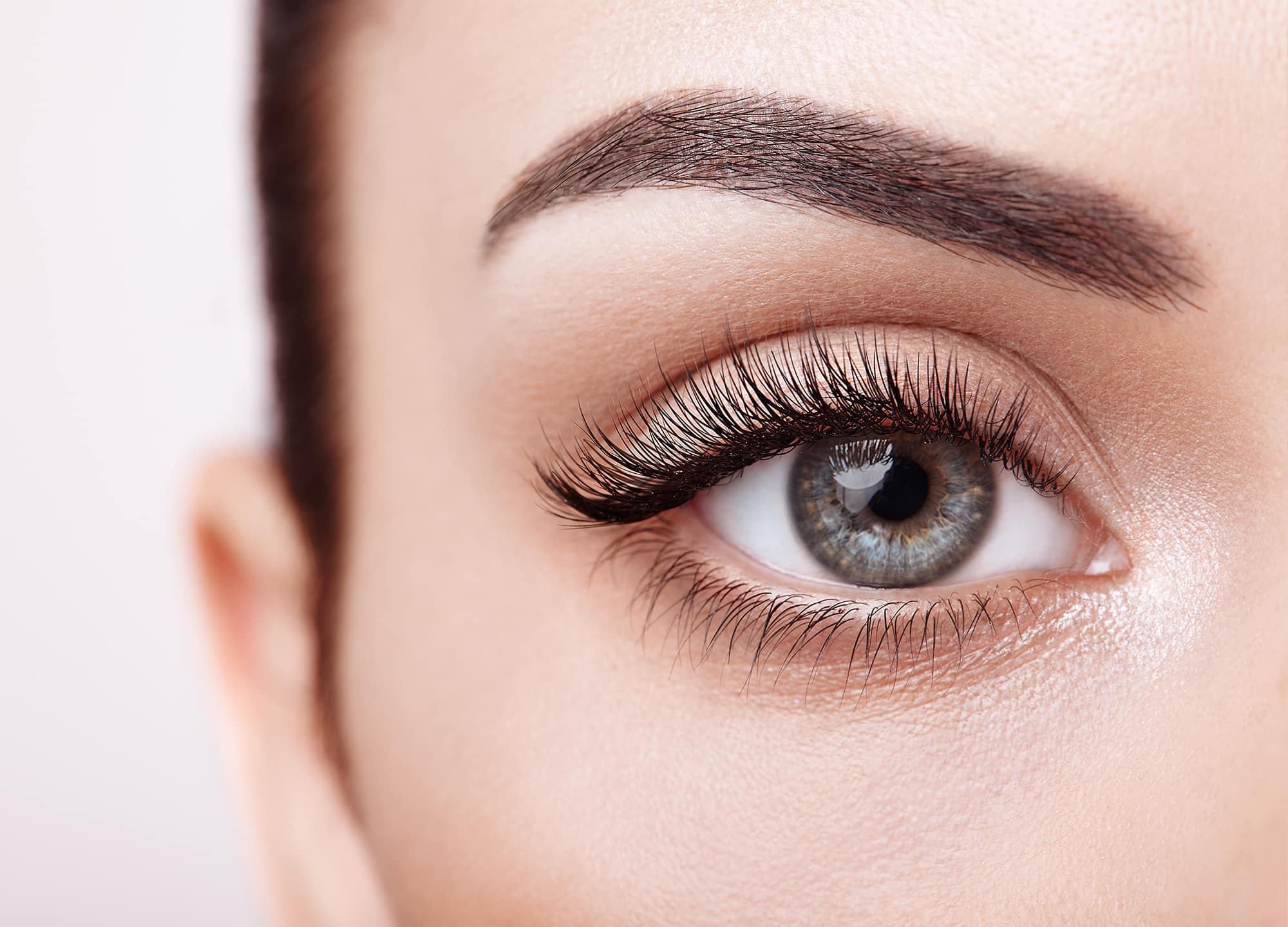 Brighter, Better, and Beautiful: The Best Light for Lash Extensions!